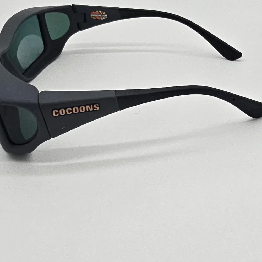 Cocoons WideLine Fitover Sunglasses Mens Large C428G Matte Black Polarized